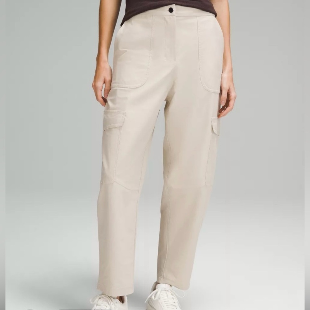 Lululemon Utilitech Cargo Pant 26 /S Cream Beige Athleisure